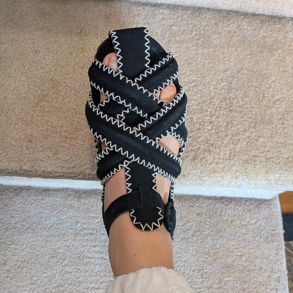 FARM Rio Black and White Strappy Sandals